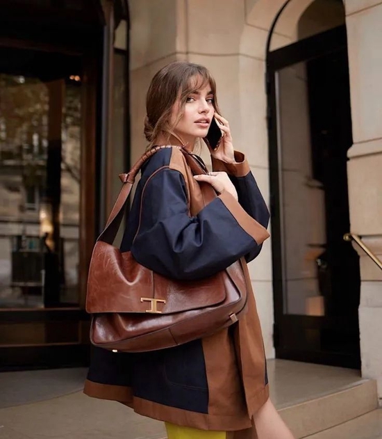 女明星用的包包_Celine Soft 16 bag_Prada Supernova