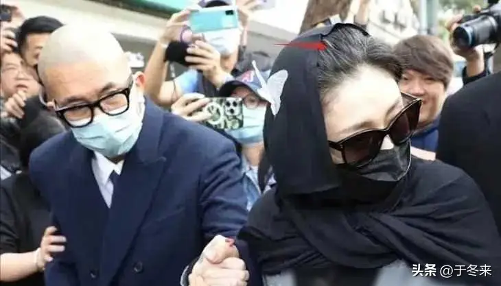 年底黑料明星扎堆复出,_形象重塑与公众信任_明星复出之路