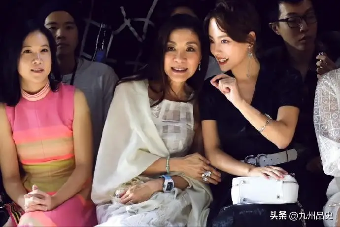 娱乐圈复出台词_年底黑料明星扎堆复出,_资本洗白套餐价格